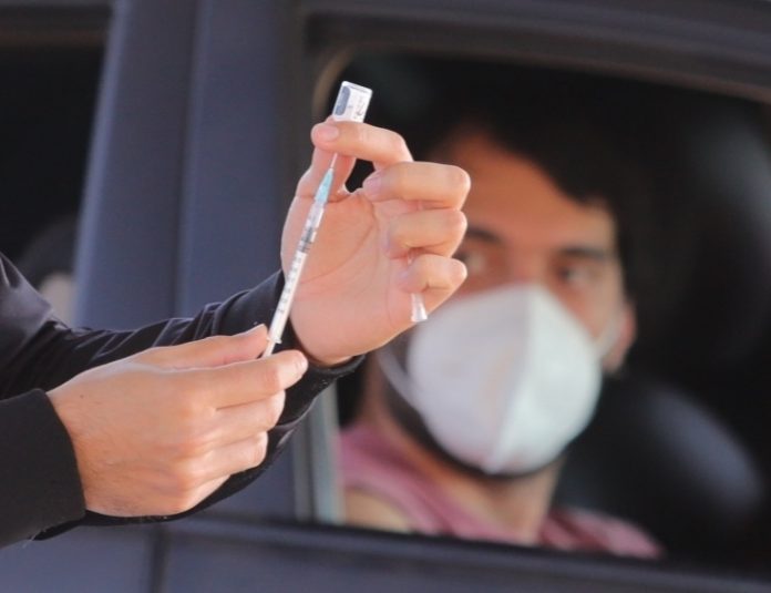 Vacaciones de invierno: Salud prepara nueva campaña de vacunación contra el Covid-19