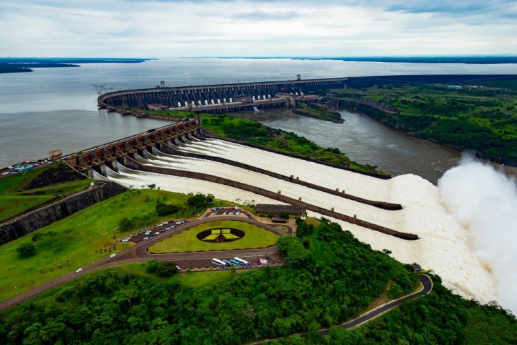 Paraguay lidera ranking mundial en generación eléctrica renovable