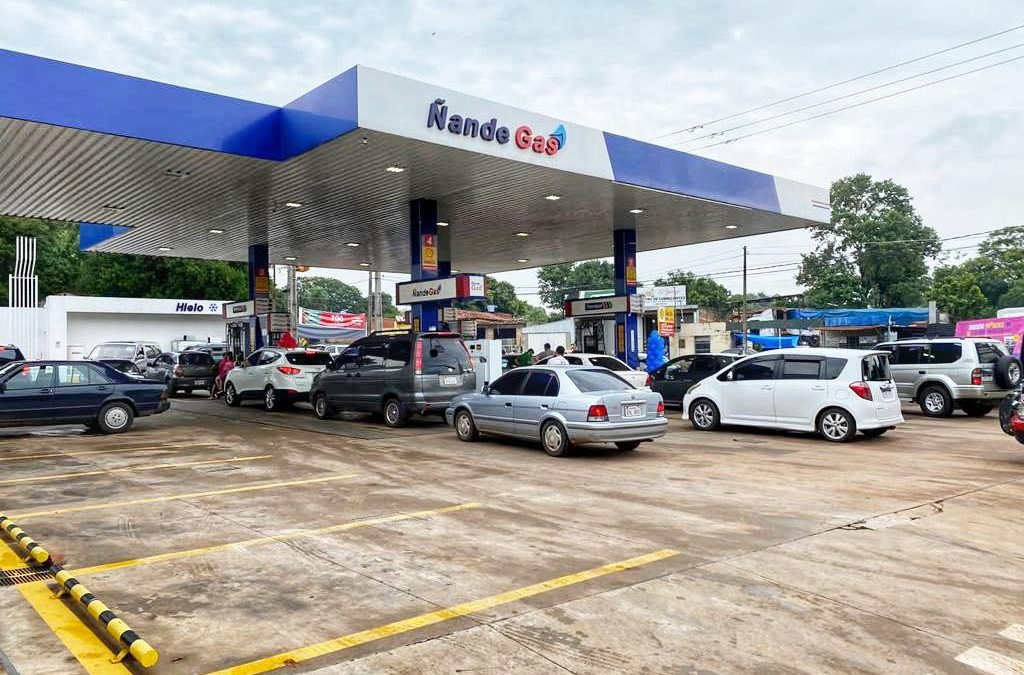 Cadipac cuestiona a Petropar por baja en combustible: “matan a empresas privadas”