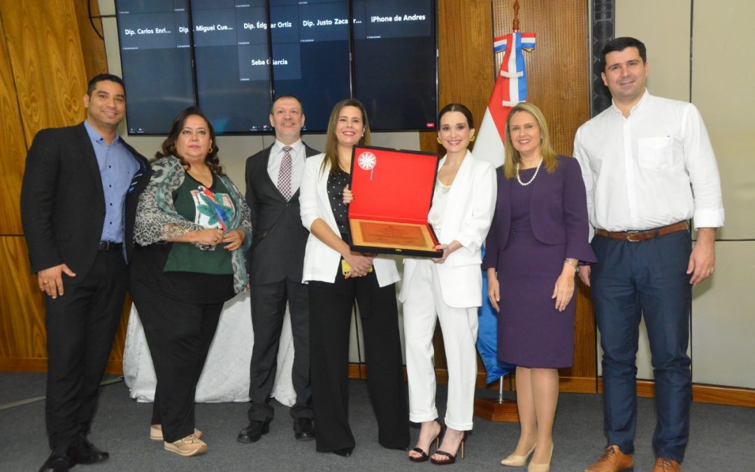 Solicitan sesión extraordinaria para reanudar estudio de libelo acusatorio contra Quiñónez