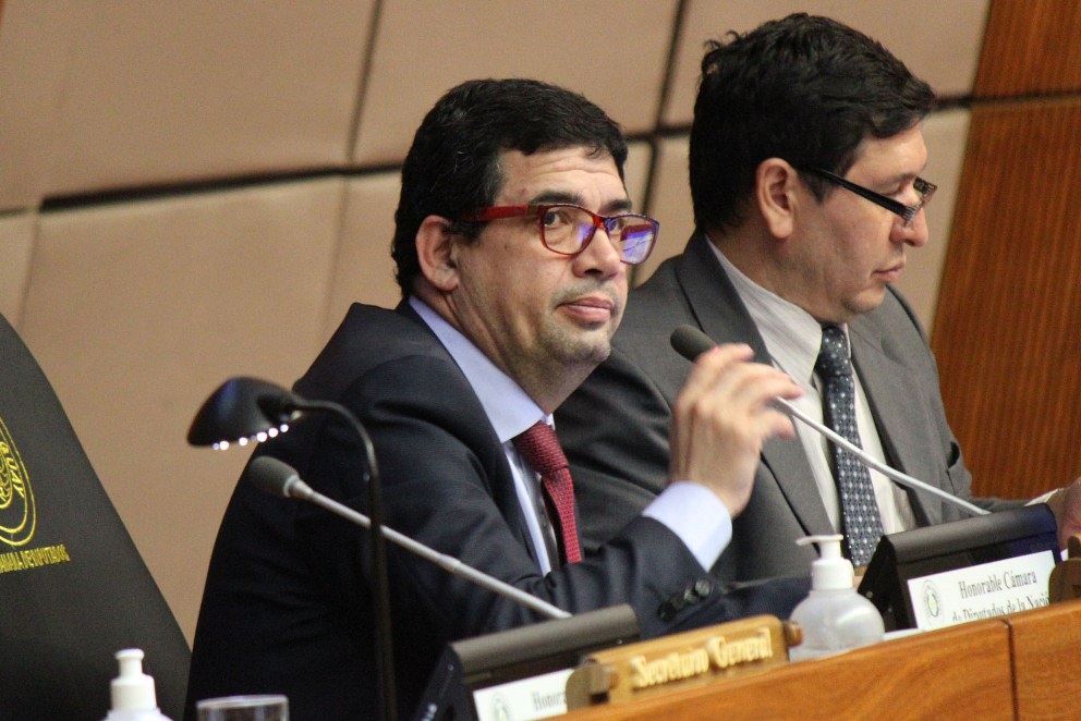 Velázquez “entregaría en bandeja” a Marito