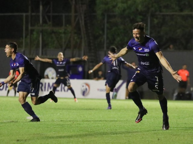 Cerro Porteño y Nacional ascienden a la cima del Torneo Clausura