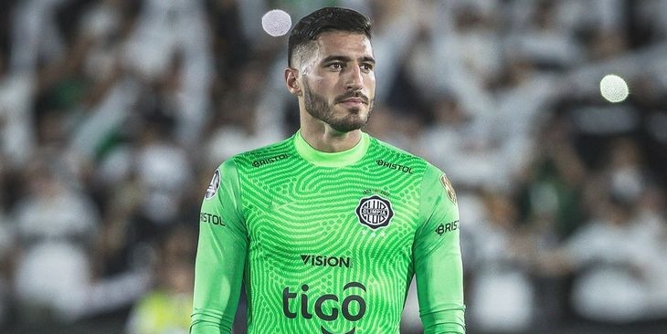 Olveira, entre los reservados de Uruguay para Qatar 2022