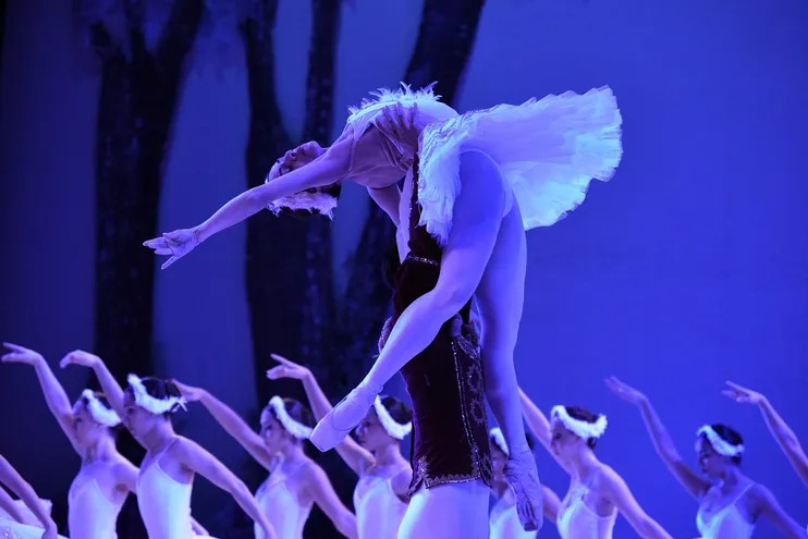 “El Lago de los Cines” llega al Teatro Municipal de Asunción