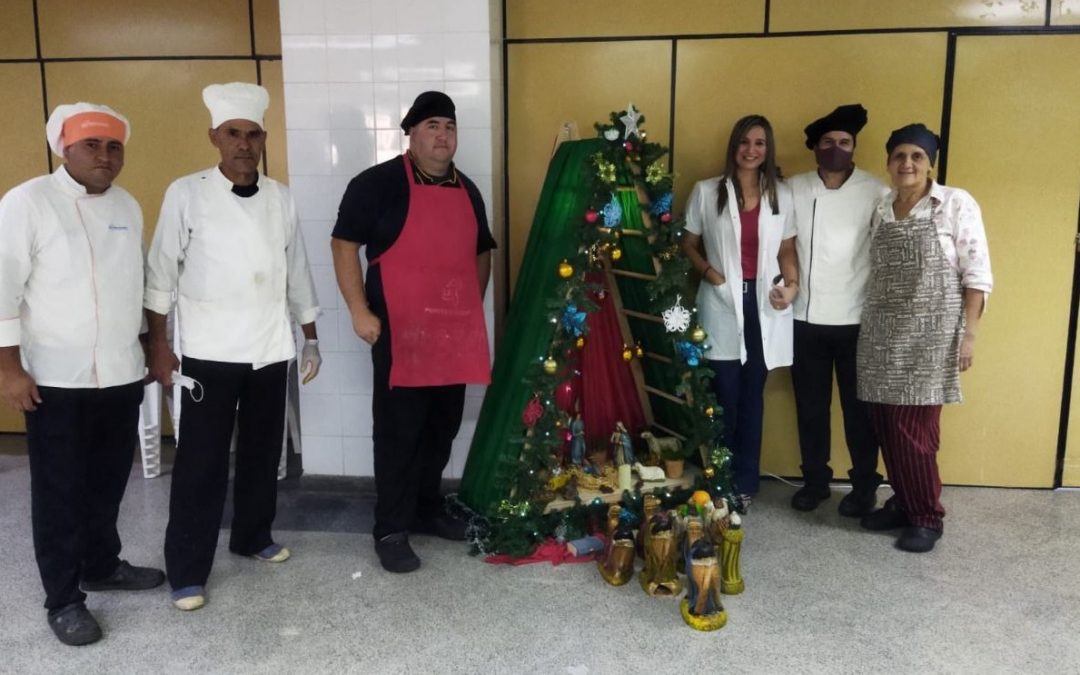 Pacientes y funcionarios de Clínicas tendrán una cena especial por fin de año