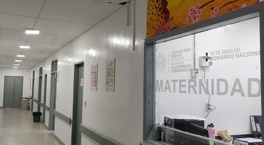 Médicos del hospital de barrio Obrero realizan compleja doble cirugía
