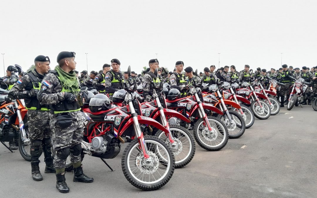 Entregan 600 motocicletas donadas por Taiwán para el Grupo Lince