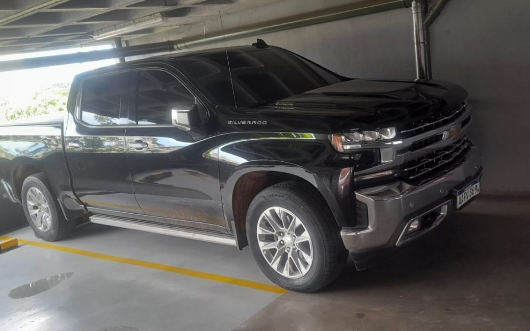 Localizan camioneta de Dirisio, presunto traficante de armas