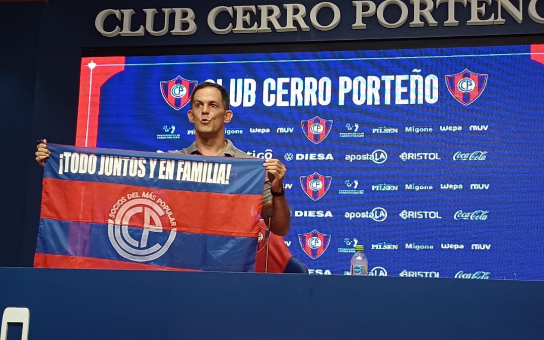 “Vamos a creer y a accionar todos juntos para poder poner a Cerro campeón”, afirmó Víctor Bernay