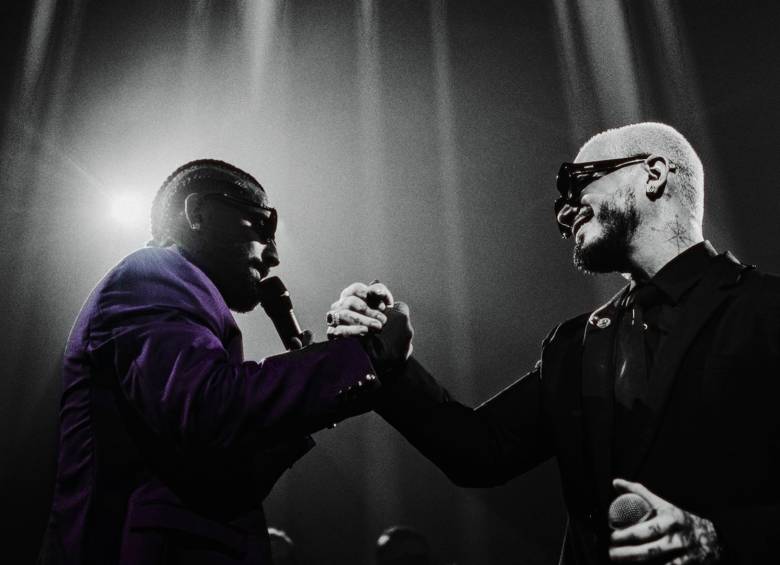 Tremenda colaboración: Maluma y J Balvin presentan su nuevo éxito ‘Gafas Negras’