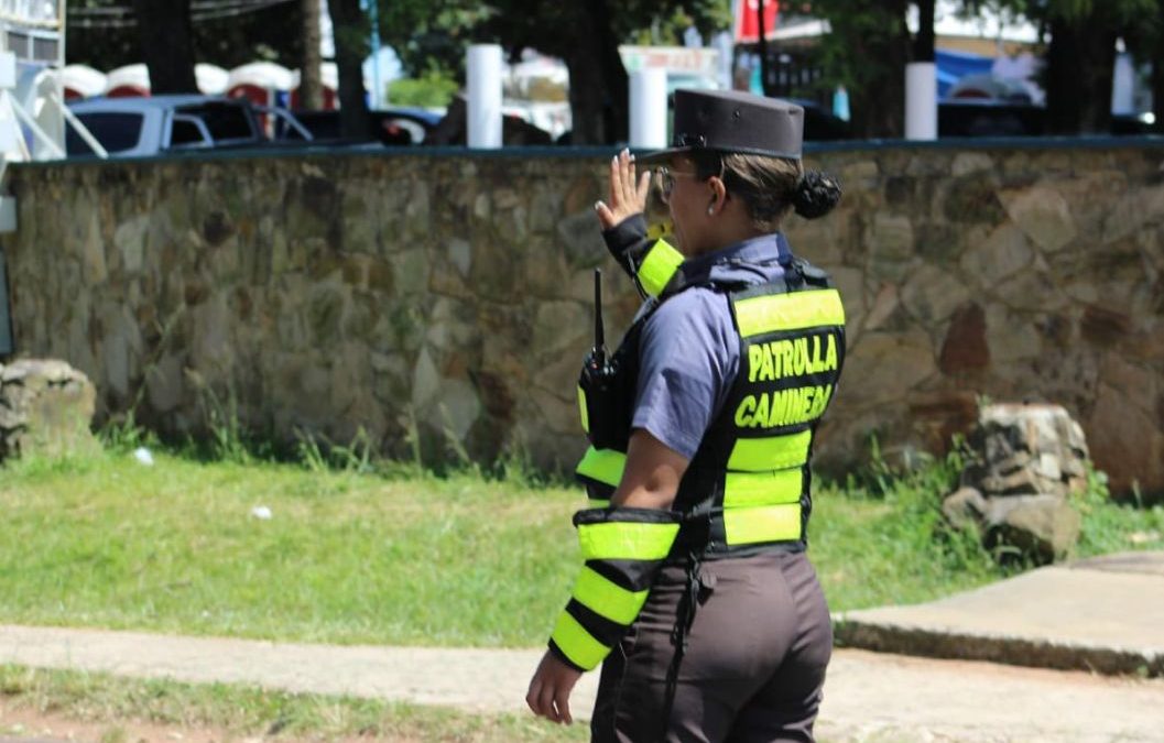 Conductor denuncia obstáculos en la aceptación de documentación digital