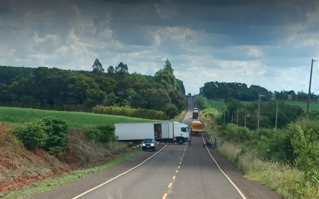 Recuperan un camión transportador tras enfrentamiento a balazos en Canindeyú