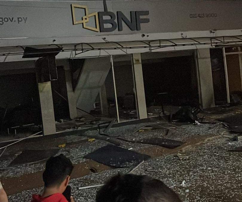 Gavilla de delincuentes perpetró violento asalto a BNF en Natalio