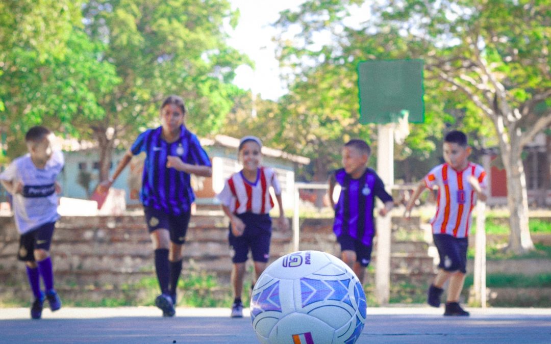 “Corazón de 10”: Invitan a empresas a participar de torneo en favor de niños y niñas