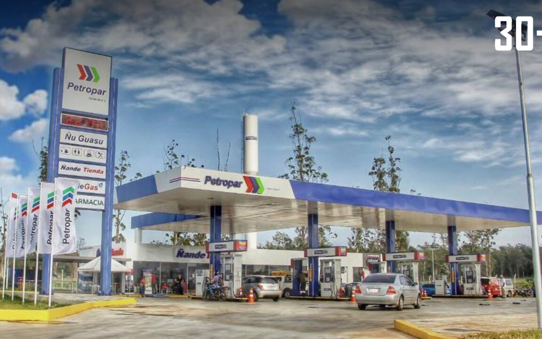 Precio del combustible no ajustará precios por ahora, pero depende del dólar, según Petropar