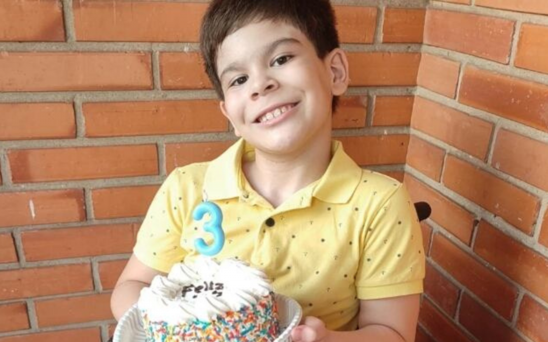Arielito pide ayuda en su lucha por una prótesis que le devuelva sus pasos