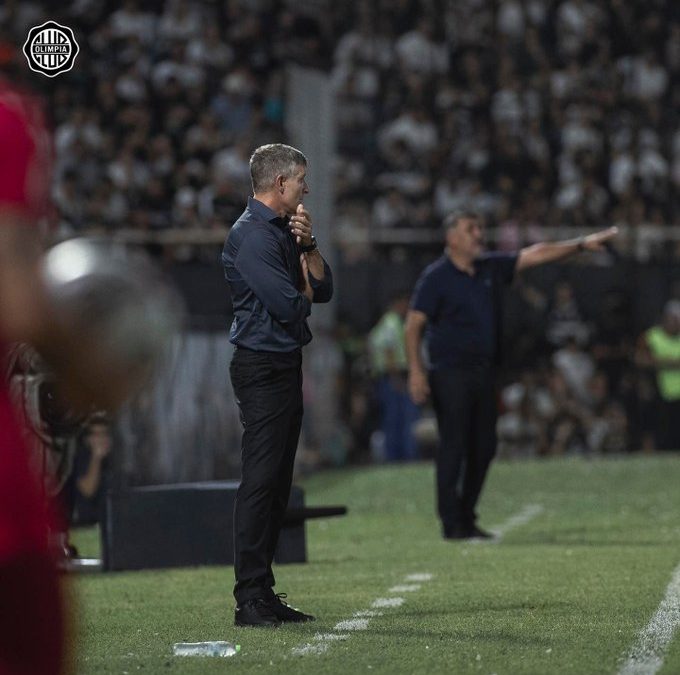 “No estamos planteando ningún tipo de cambio”: Nogués se opone a cambio de DT