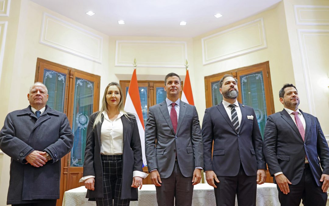 Peña toma juramento al nuevo ministro de Justicia, Rodrigo Nicora