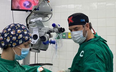 De urgencia, realizaron trasplante de córneas por mal uso de lente de contacto