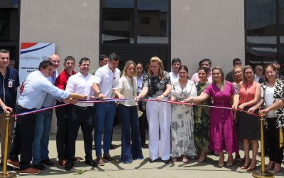 Inauguran hogar para adultos mayores con problemas de salud mental