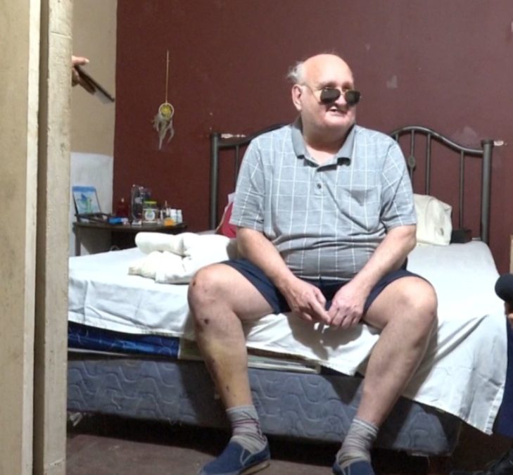 Roban G. 145 millones a hombre con discapacidad visual de su propia vivienda