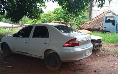 Policías logran frustrar asalto y recuperan vehículo robado