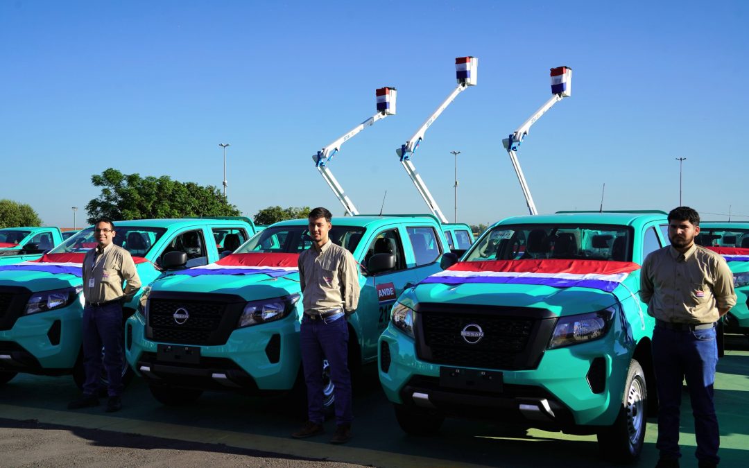 ANDE incorpora 50 nuevos vehículos para atender reclamos y fortalecer sistema eléctrico