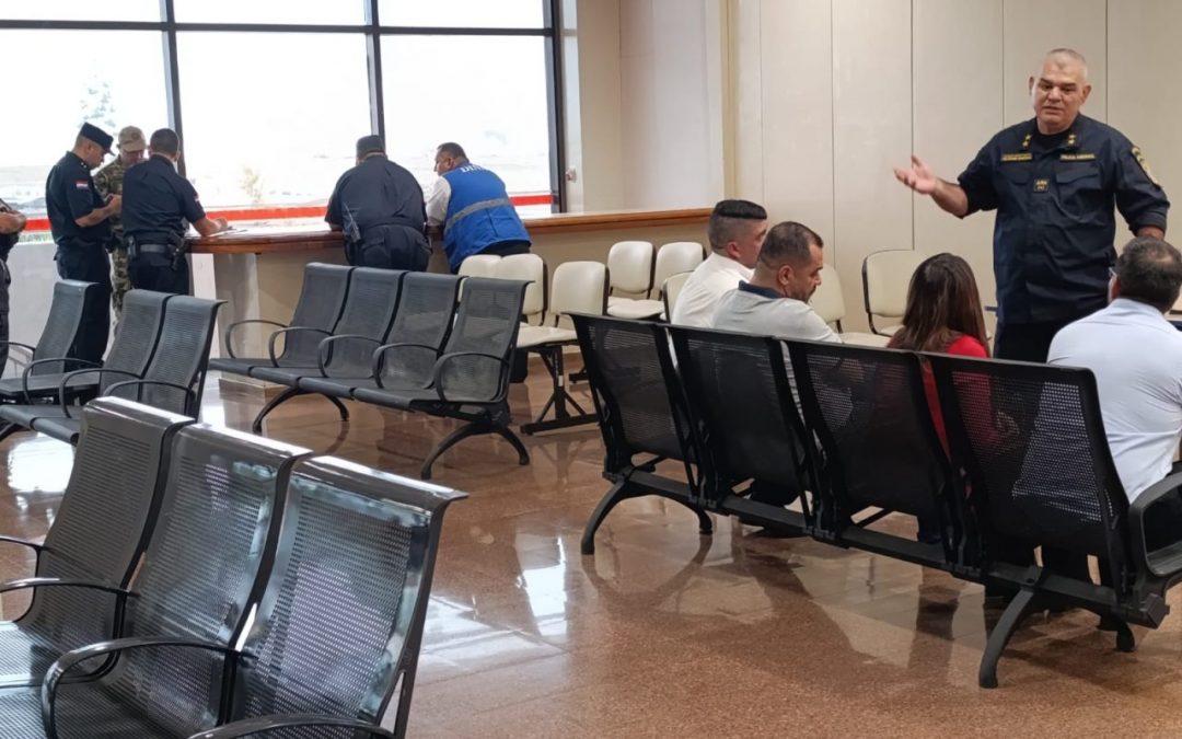 Fiscal dispuso la liberación de los colombianos con USD 900 mil