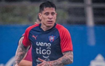 Mujer denuncia a Iturbe: “Me tocó la cola como si fuera tarjeta de crédito”