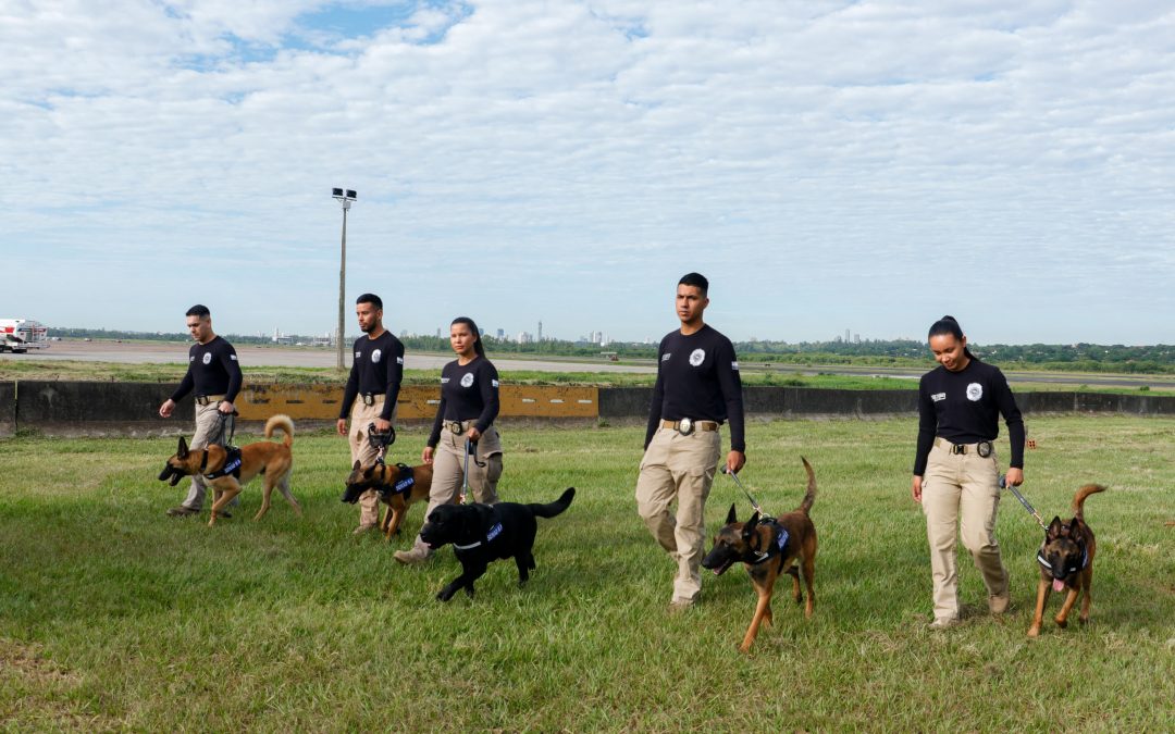 ¡Se incorporan cinco nuevos agentes perrunos a la Senad!