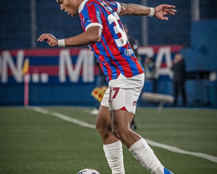 Diego León, ¿sondeado por el Manchester United?