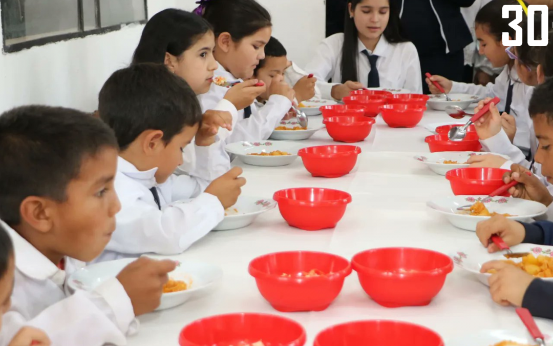 Ministro de Educación: “detectamos más o menos 500 escuelas con carencias de servicios básicos”