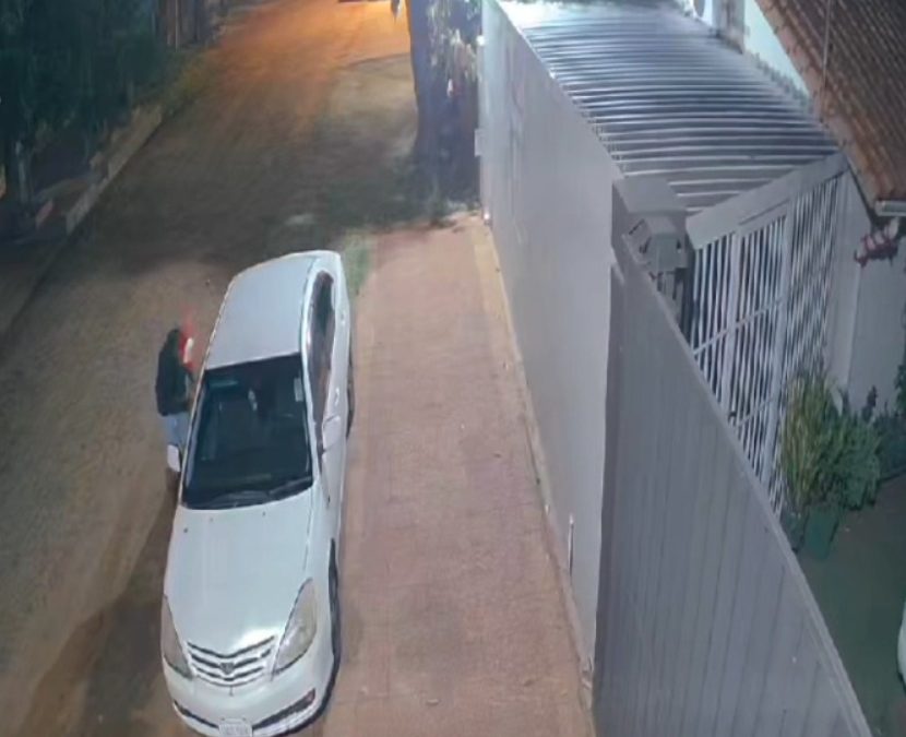 En dos minutos, roban un automóvil en Capiatá