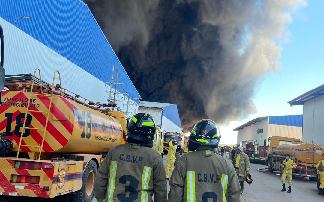 Incendio en Roque Alonso: piden usar tapabocas y evitar actividades al aire libre