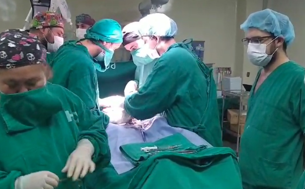 Reportan realización de primeros trasplantes renales simultáneos del 2025