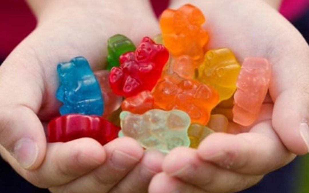 Investigan presunta intoxicación de dos niñas con caramelos de marihuana