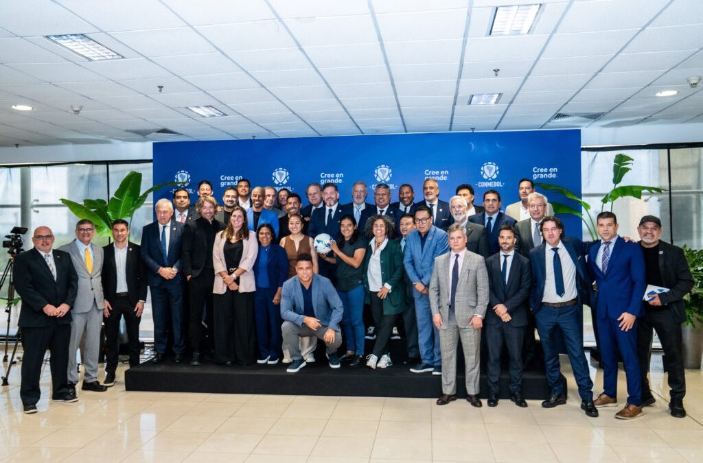 CONMEBOL crea sistema para combatir actos discriminatorios en los estadios