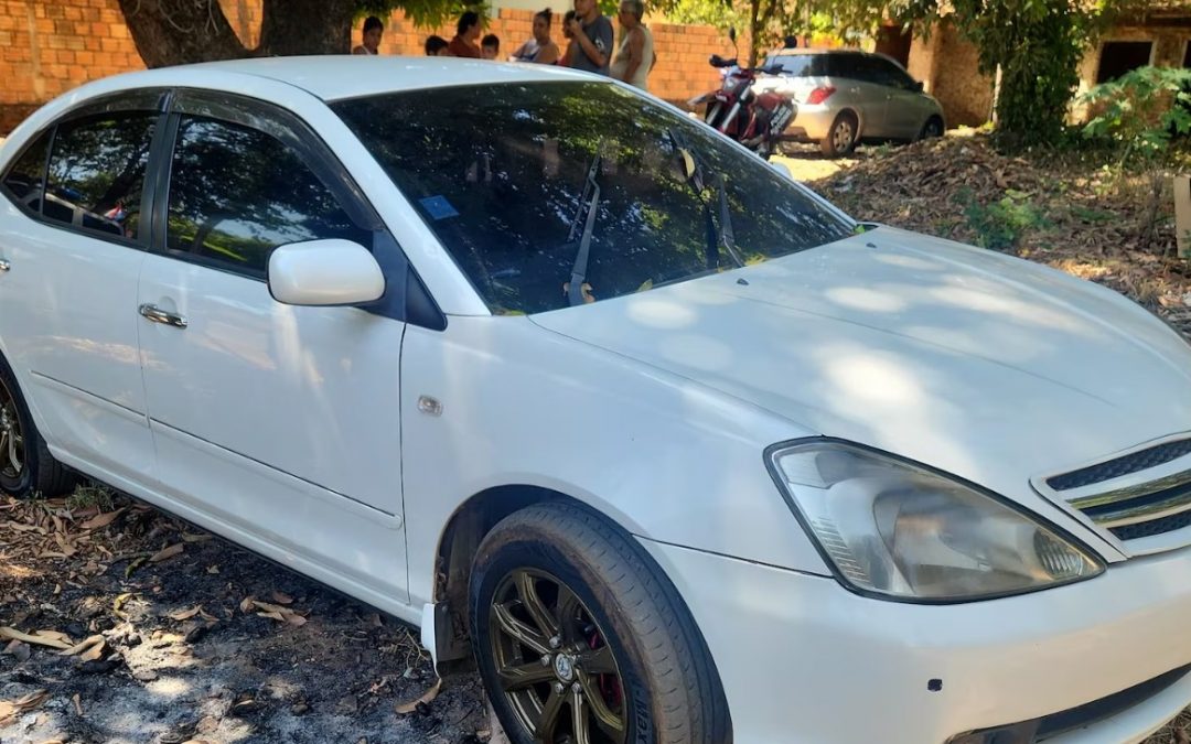 Delincuentes abandonan en Itauguá vehículo robado a policía