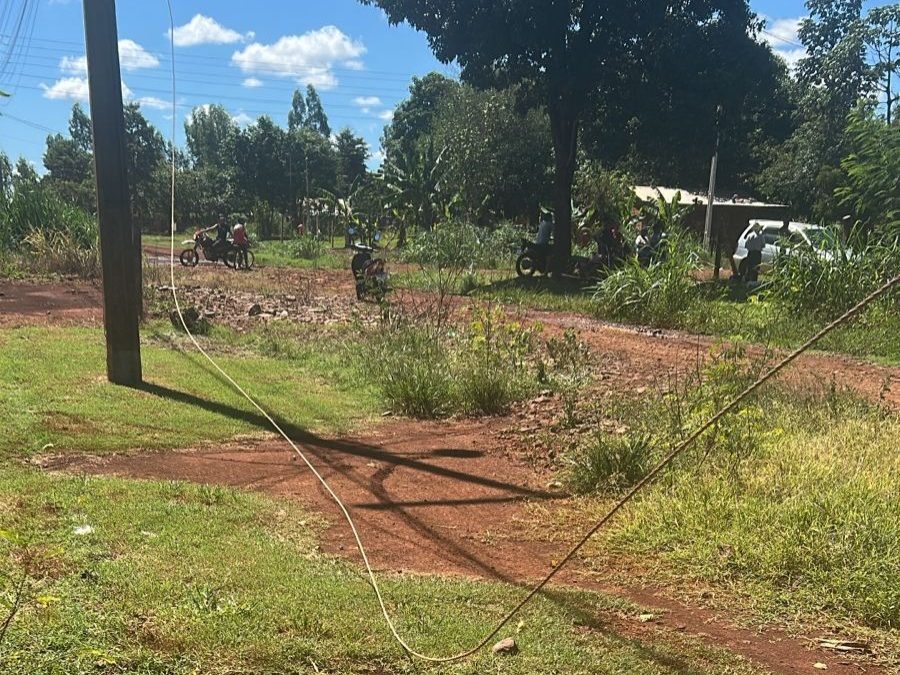 Un niño de cinco años falleció electrocutado al tocar un cable suelto de la ANDE