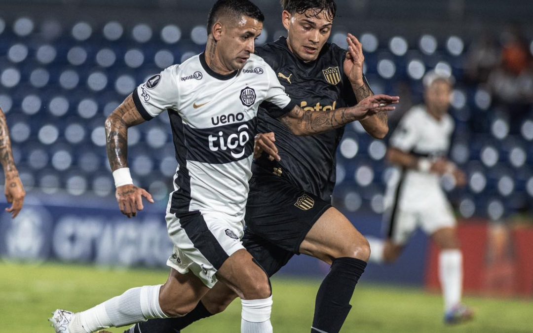 El Decano no levanta cabeza: empató sin goles ante Peñarol en Sajonia