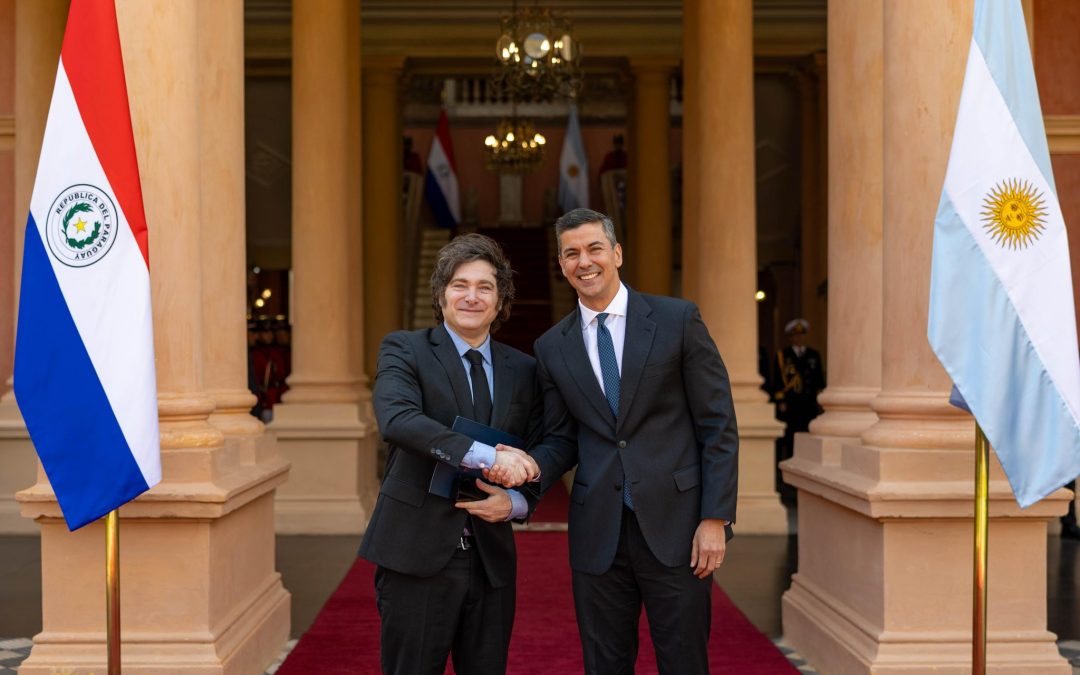 Peña se reunió con el presidente argentino Javier Milei  