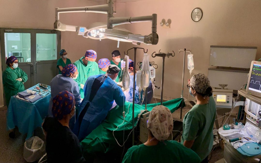 Por primera vez en el país, realizan cirugía cerebral a un feto en Clínicas