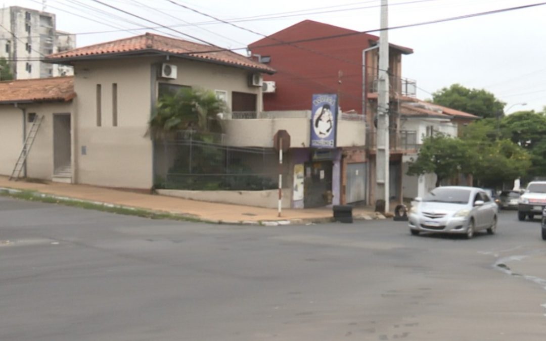 Violento asalto en Asunción: balean a trabajador para robarle su moto