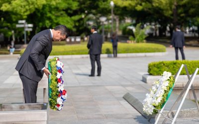 En su visita a Hiroshima, Peña rindió homenaje a víctimas de bomba atómica