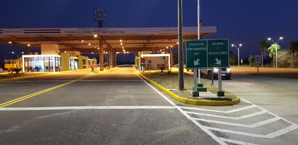 Milei anunció nuevas medidas migratorias para extranjeros