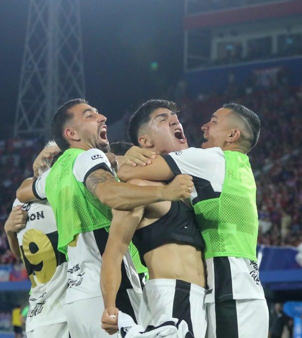 Olimpia se adueñó del superclásico