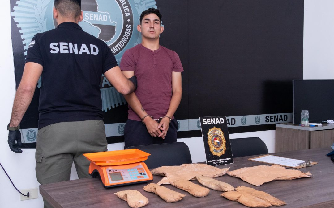 Con cocaína atada al cuerpo, joven intentó volar a España