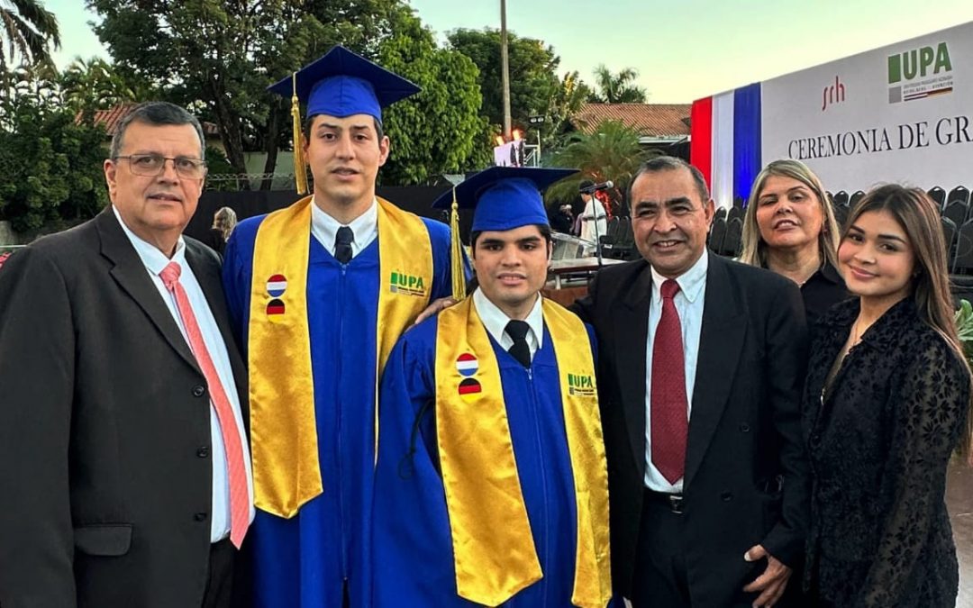 Joven no vidente egresó con medalla de oro en ingeniería