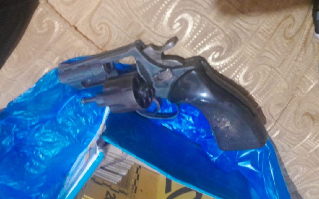 Adolescente baleó su padre para defender a su madre en J. Augusto Saldívar