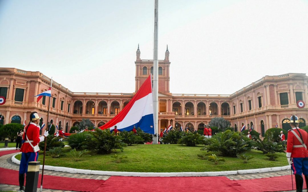 Paraguay conmemora 214 años de Independencia: Peña da inicio a actos oficiales